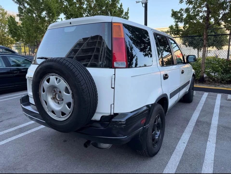 2001 Honda CR-V 1st Gen - Image 4 of 8