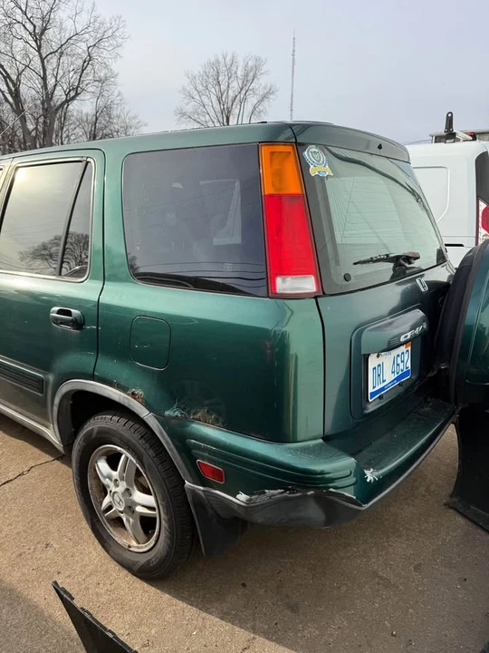 2001 Honda CR-V 1st Gen - Image 3 of 13