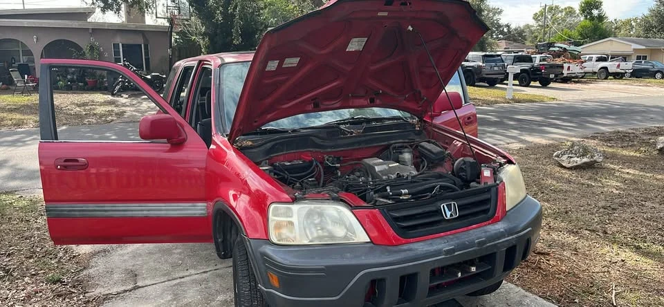 2001 Honda CR-V 1st Gen - Image 2 of 5