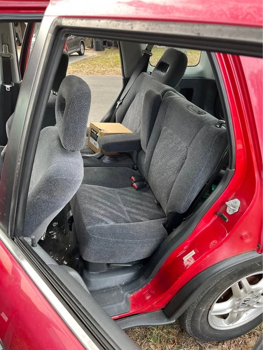 2001 Honda CR-V 1st Gen - Image 4 of 5