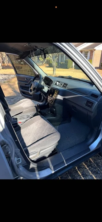 2001 Honda CR-V 1st Gen - Image 4 of 12