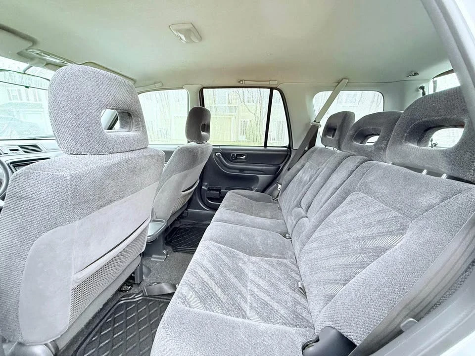 2001 Honda CR-V 1st Gen - Image 11 of 13