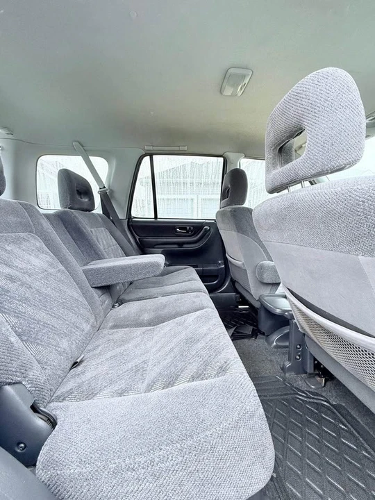 2001 Honda CR-V 1st Gen - Image 12 of 13