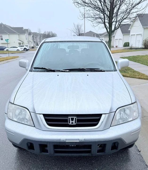2001 Honda CR-V 1st Gen - Image 2 of 13