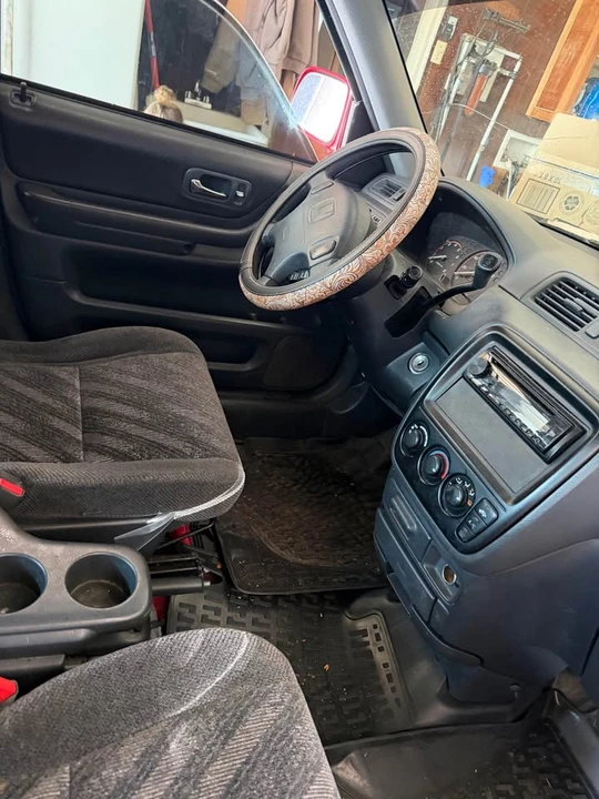 2001 Honda CR-V 1st Gen - Image 12 of 14