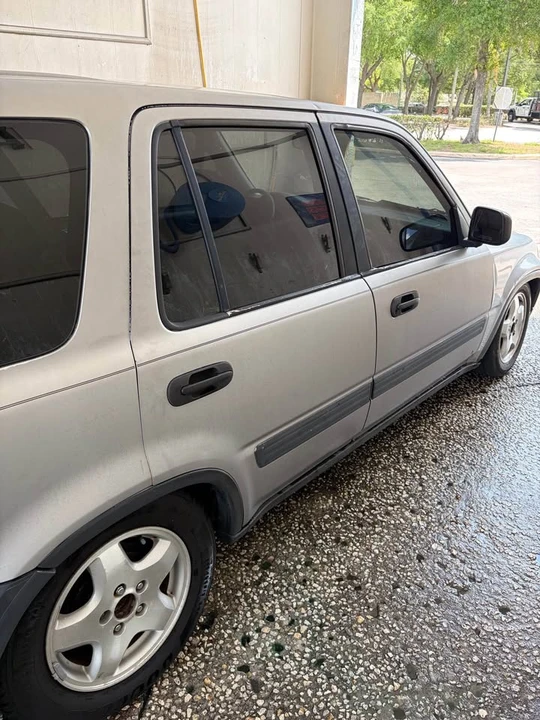 2001 Honda CR-V 1st Gen - Image 7 of 15