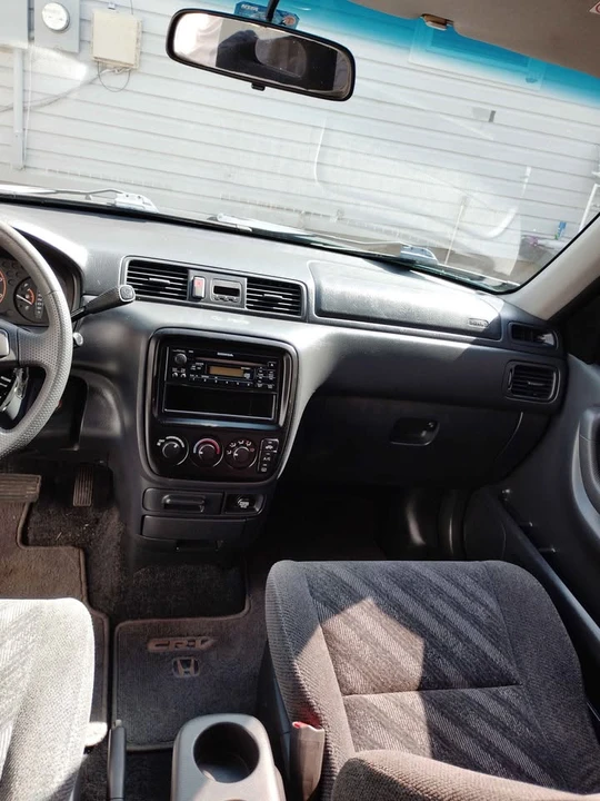 2001 Honda CR-V 1st Gen - Image 11 of 20