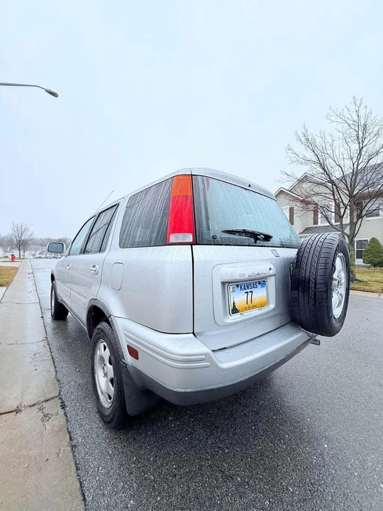 2001 Honda CR-V 1st Gen - Image 6 of 13