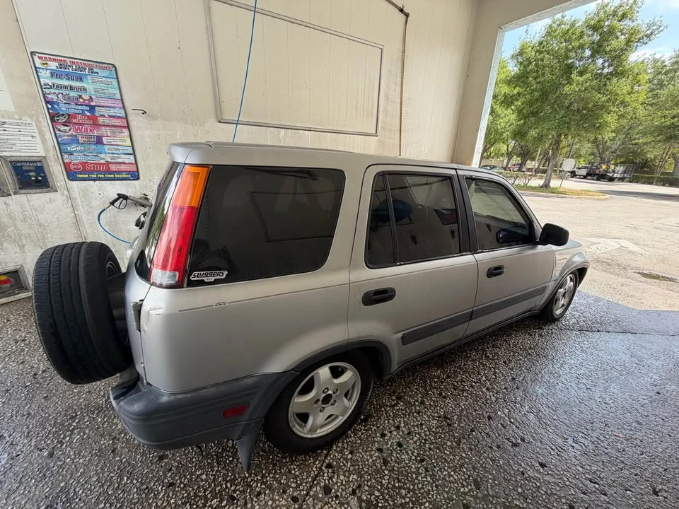 2001 Honda CR-V 1st Gen - Image 3 of 15