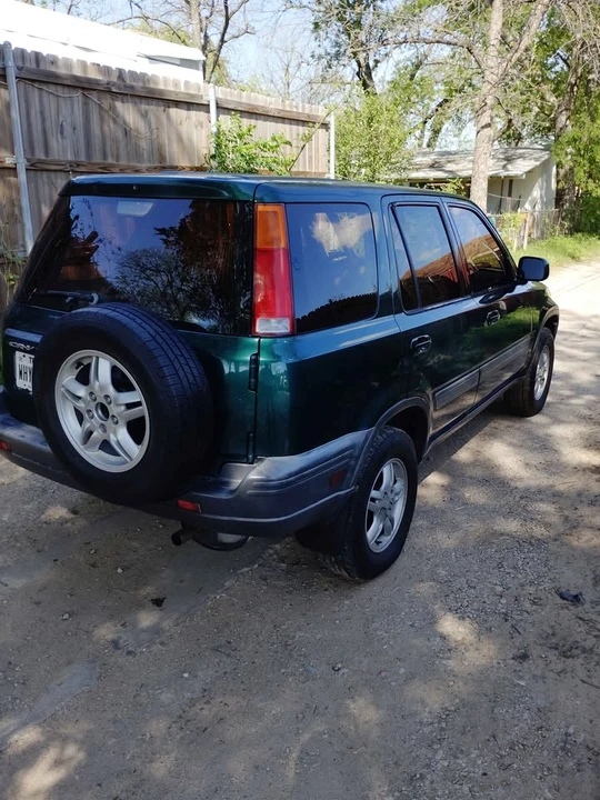 2001 Honda CR-V 1st Gen - Image 2 of 20