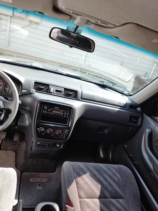 2001 Honda CR-V 1st Gen - Image 10 of 20