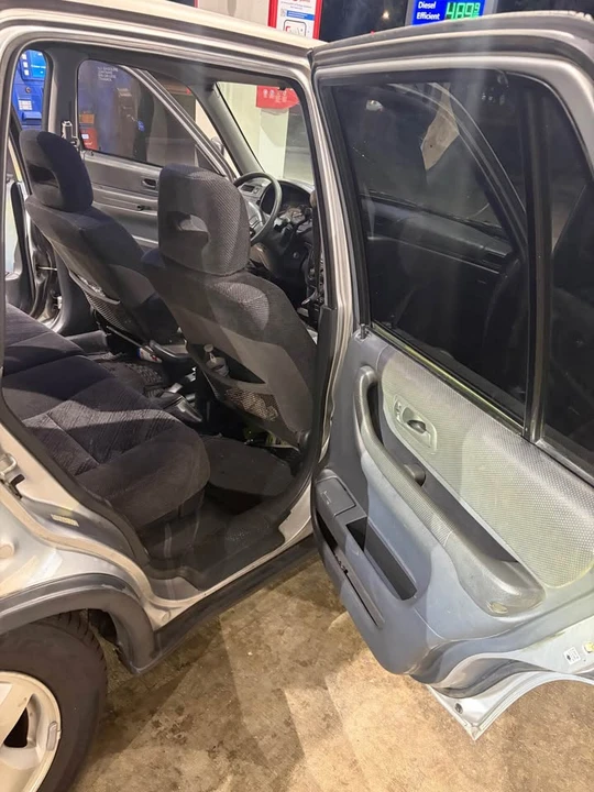 2001 Honda CR-V 1st Gen - Image 12 of 15