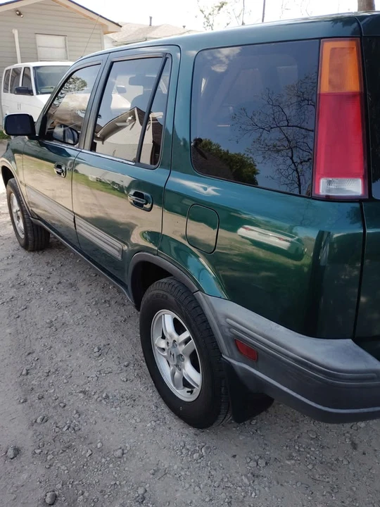 2001 Honda CR-V 1st Gen - Image 9 of 20