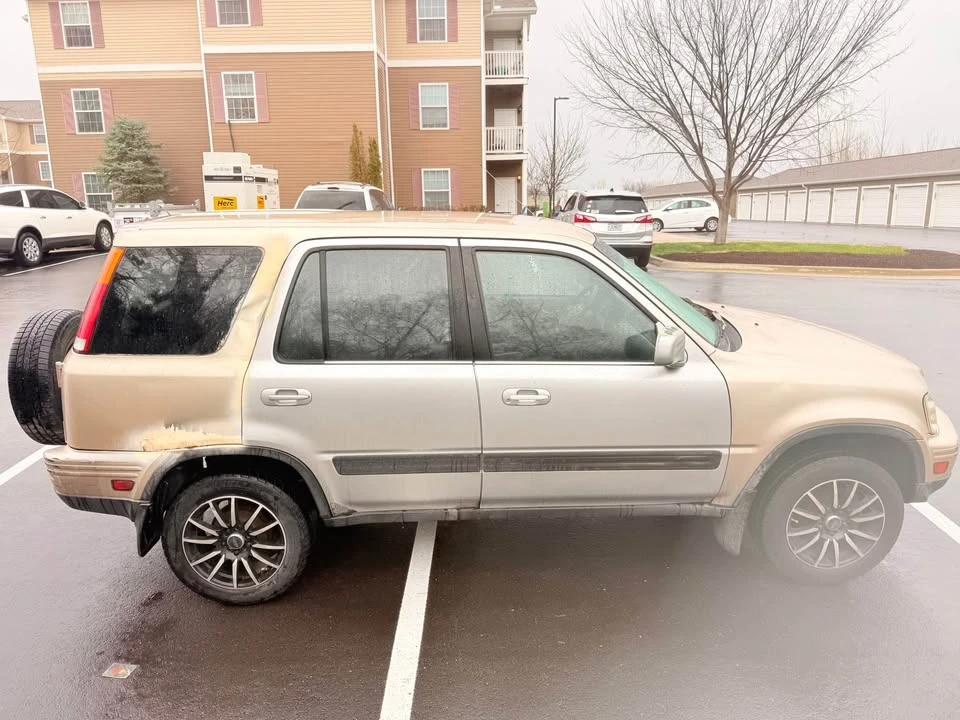 2001 Honda CR-V 1st Gen - Image 14 of 15