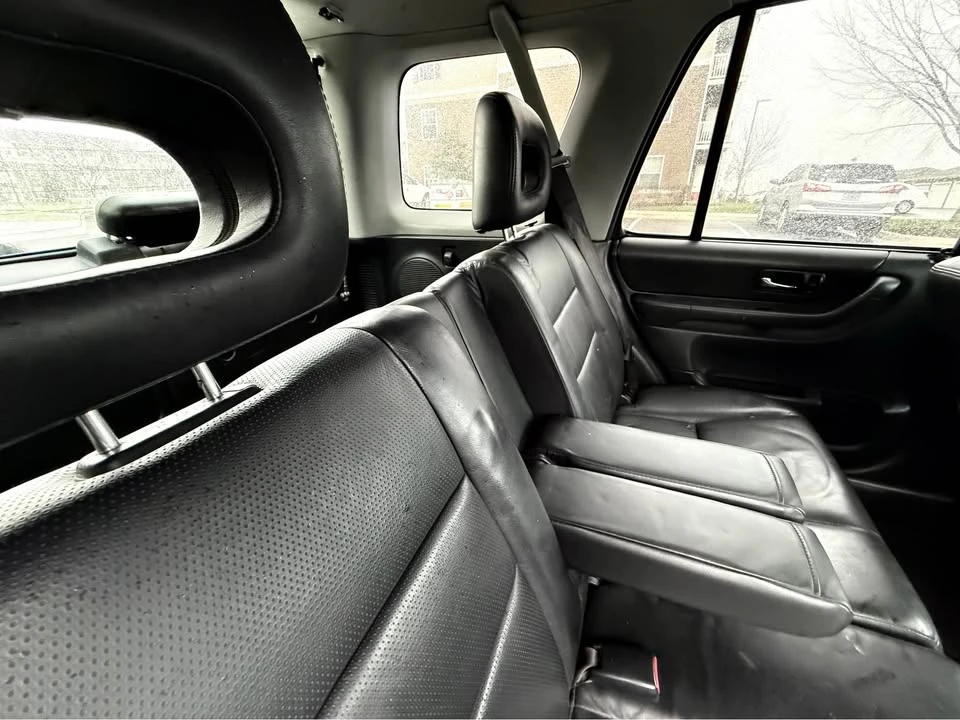 2001 Honda CR-V 1st Gen - Image 8 of 15