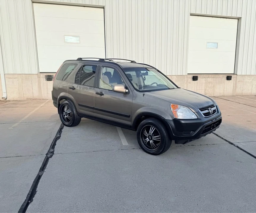 2001 Honda CR-V 1st Gen - Image 2 of 10