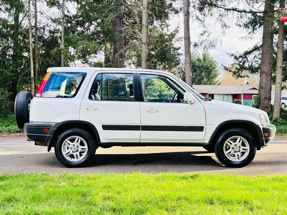 2001 Honda CR-V 1st Gen - Image 6 of 16