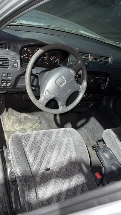 2001 Honda CR-V 1st Gen - Image 2 of 7