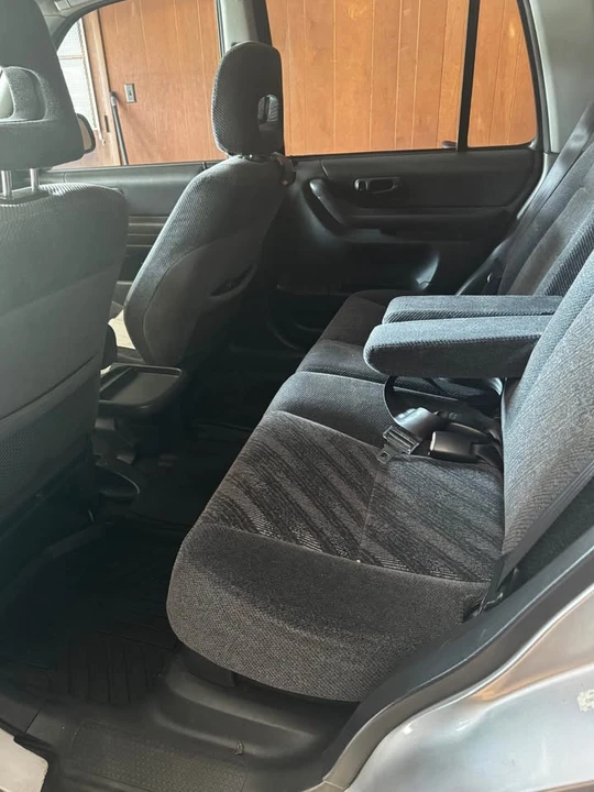 2001 Honda CR-V 1st Gen - Image 3 of 4