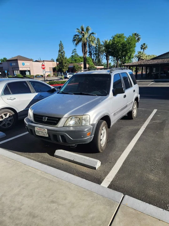 2001 Honda CR-V 1st Gen - Image 2 of 5
