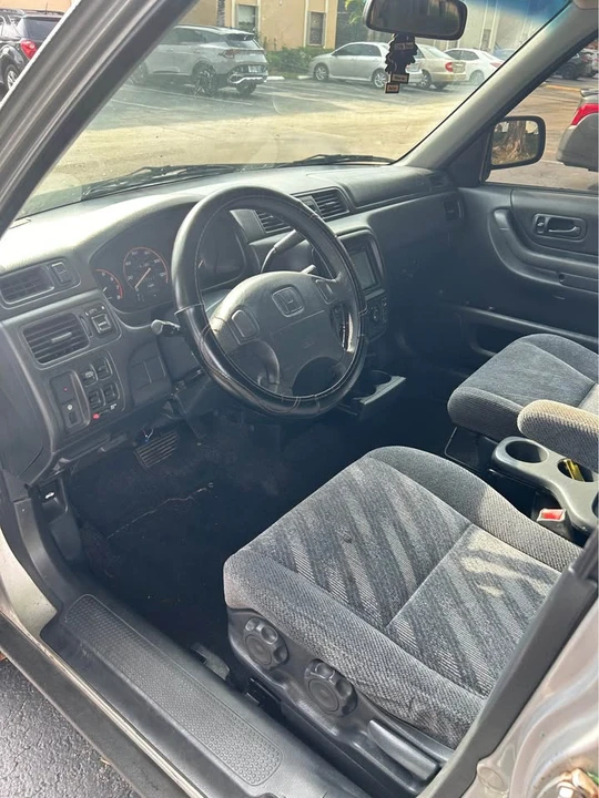 2001 Honda CR-V 1st Gen - Image 6 of 9