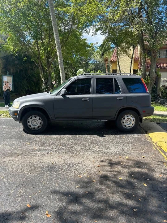 2001 Honda CR-V 1st Gen - Image 3 of 9