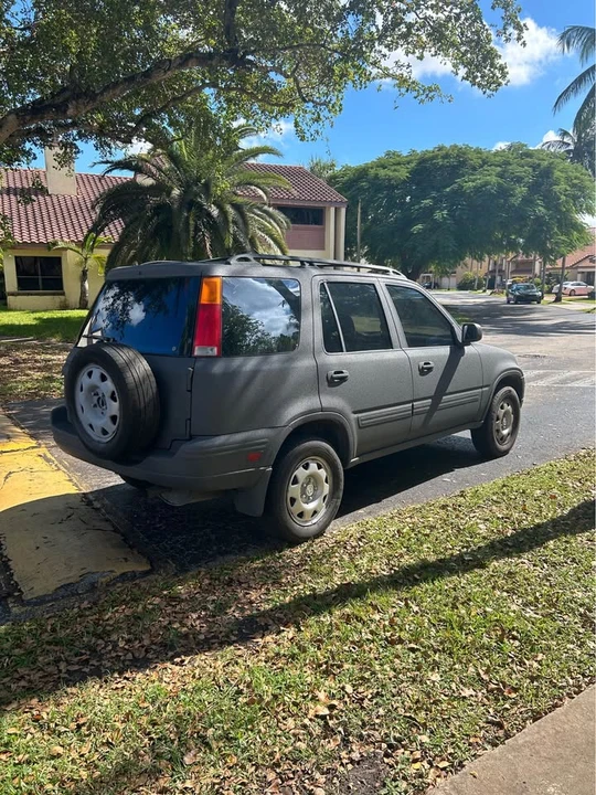 2001 Honda CR-V 1st Gen - Image 4 of 9