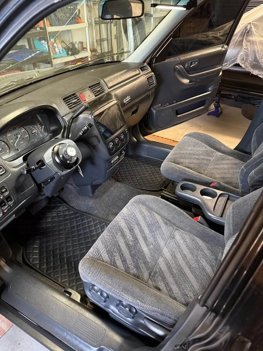 2001 Honda CR-V 1st Gen - Image 4 of 14