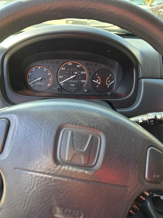 2001 Honda CR-V 1st Gen - Image 10 of 20
