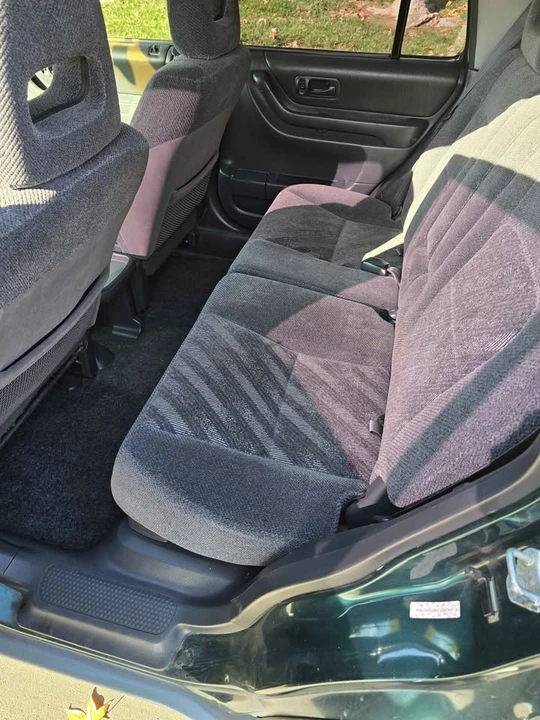 2001 Honda CR-V 1st Gen - Image 13 of 20