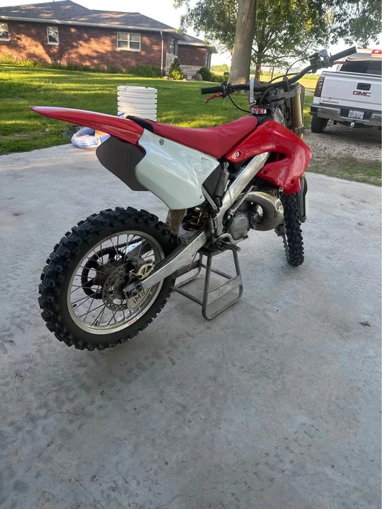 2001 Honda CR - Image 2 of 5