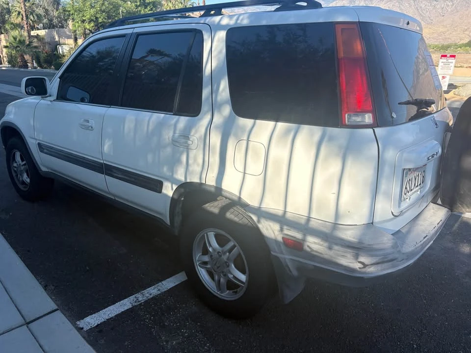 2001 Honda CR-X - Image 2 of 3