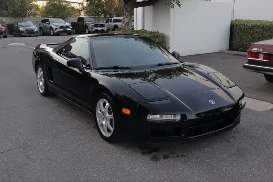 2001 Acura NA2 NSX - Image 10 of 17
