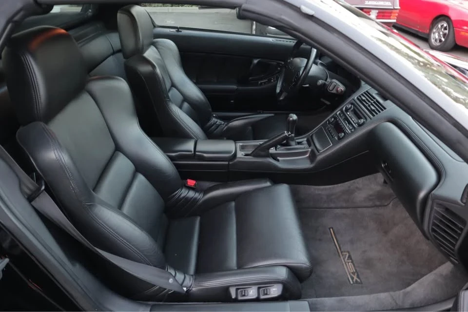 2001 Acura NA2 NSX - Image 16 of 17