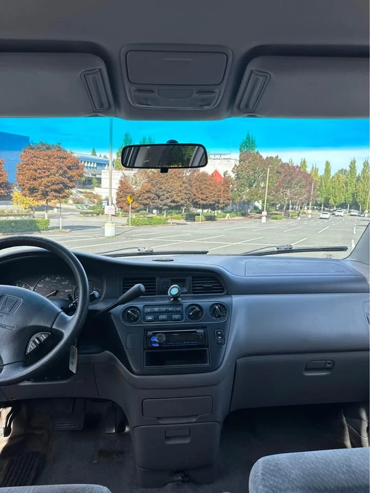 2001 Honda Odyssey - Image 12 of 13