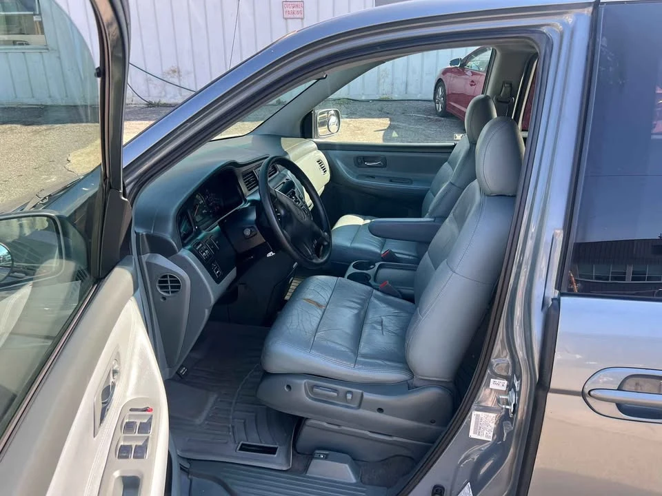 2001 Honda Odyssey - Image 9 of 18