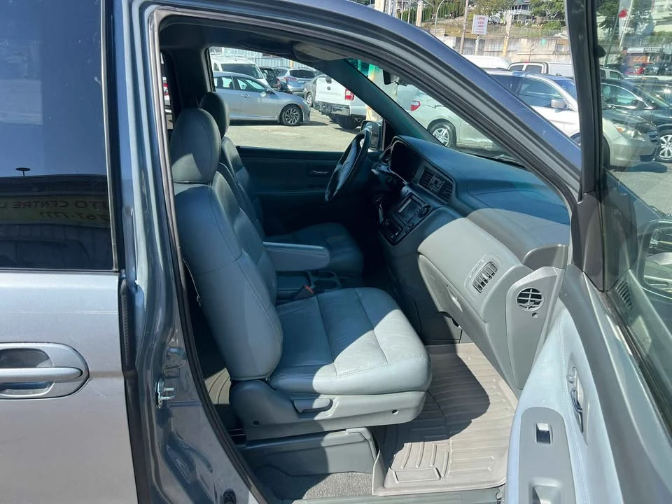 2001 Honda Odyssey - Image 11 of 18