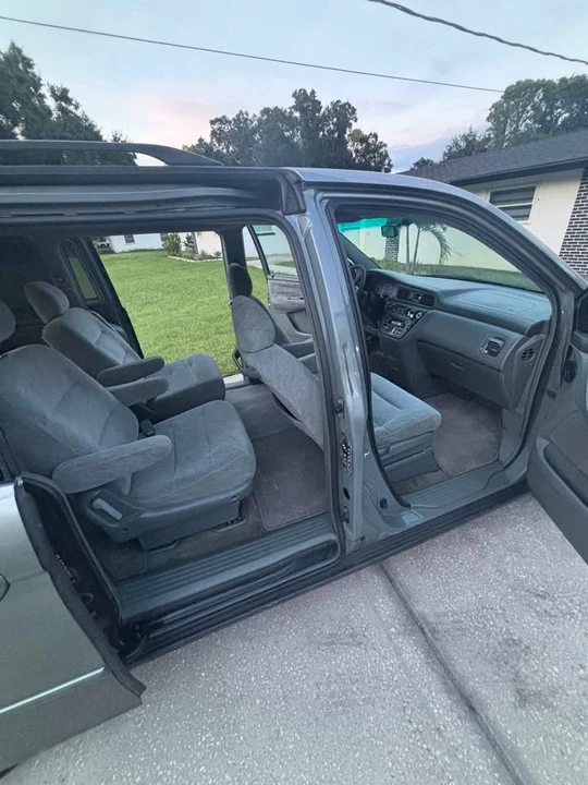 2001 Honda Odyssey - Image 4 of 5