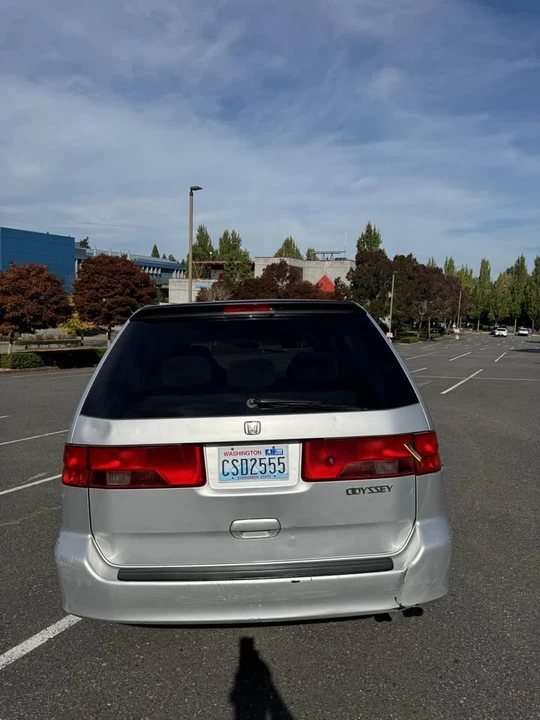 2001 Honda Odyssey - Image 3 of 13