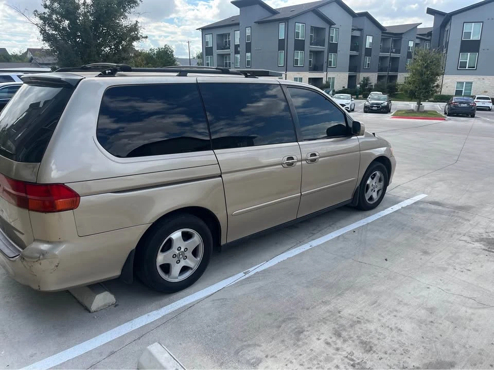 2001 Honda Odyssey - Image 4 of 8