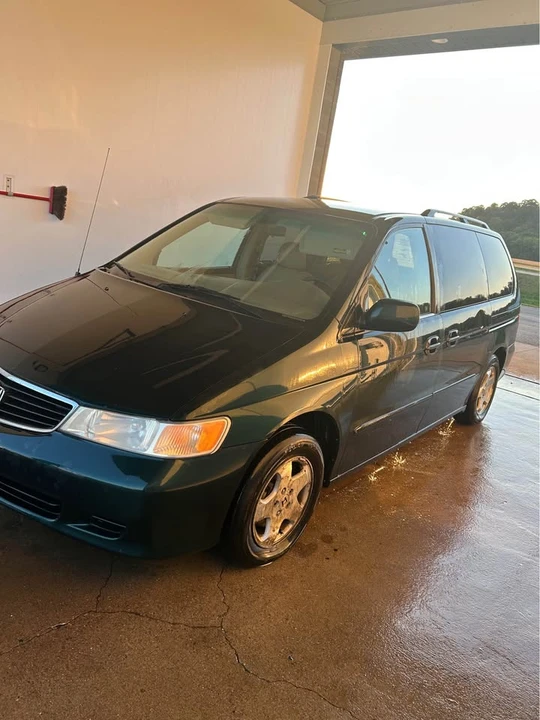 2001 Honda Odyssey - Image 3 of 13