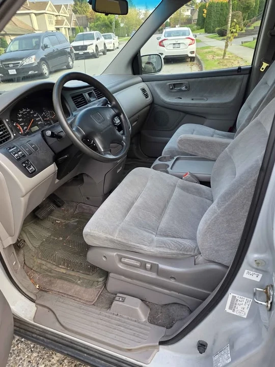 2001 Honda Odyssey - Image 6 of 7