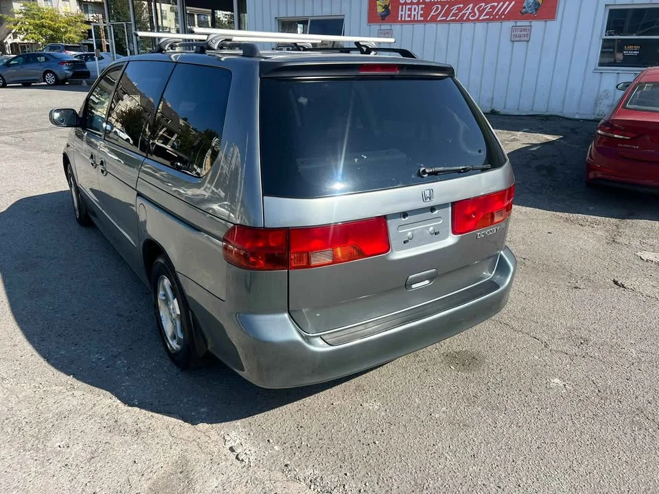 2001 Honda Odyssey - Image 8 of 18