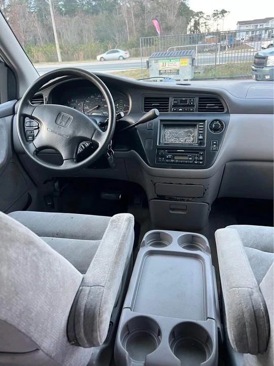 2001 Honda Odyssey - Image 14 of 19