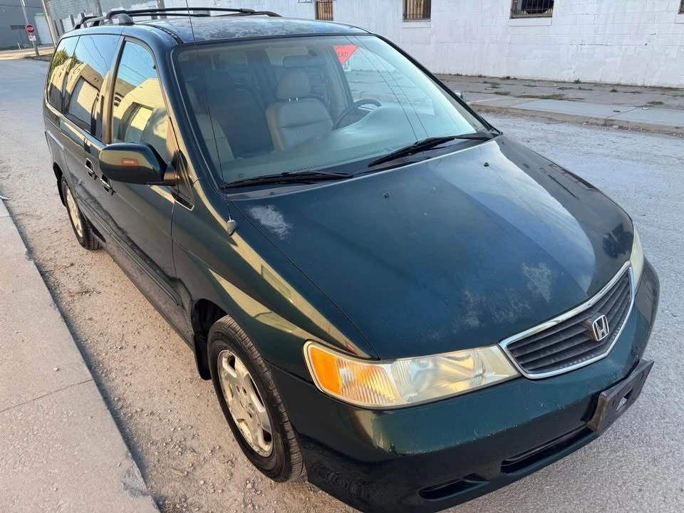 2001 Honda Odyssey - Image 2 of 12