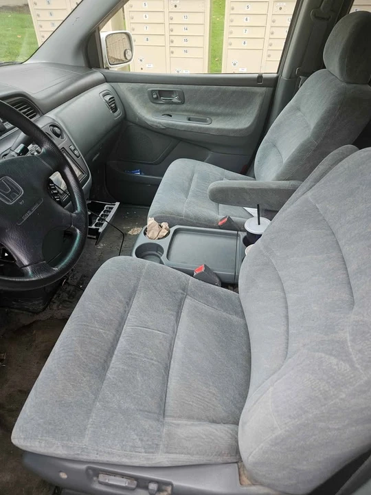 2001 Honda Odyssey - Image 8 of 10