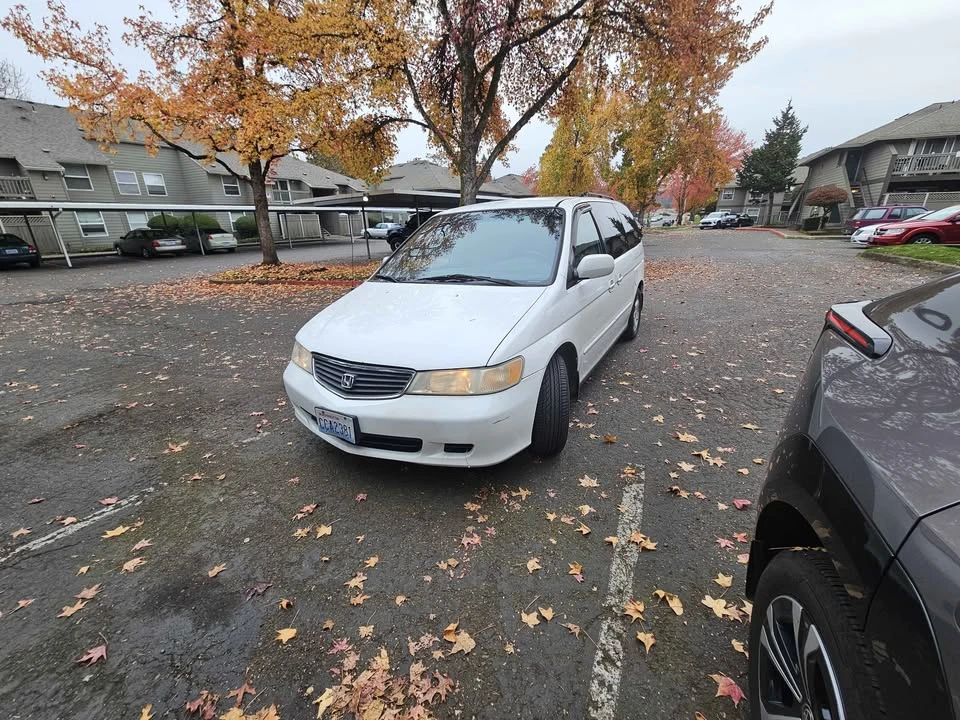 2001 Honda Odyssey - Image 3 of 10
