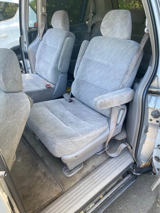 2001 Honda Odyssey - Image 13 of 14