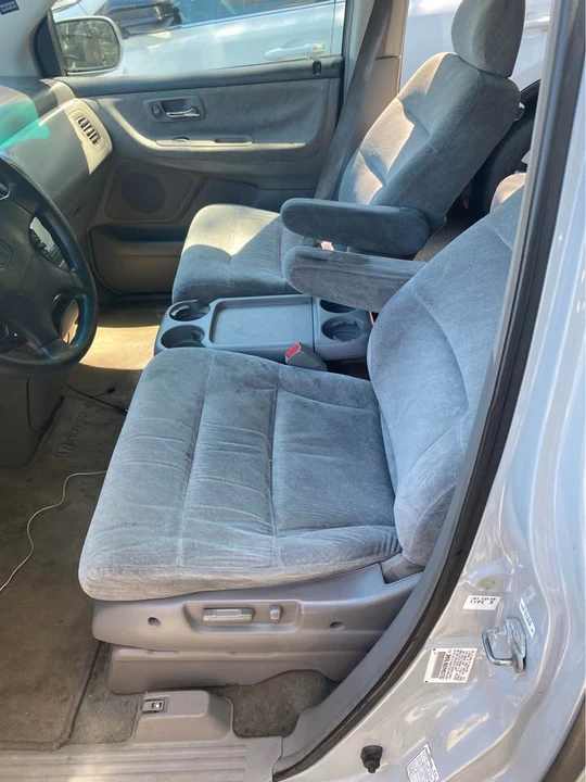 2001 Honda Odyssey - Image 10 of 14