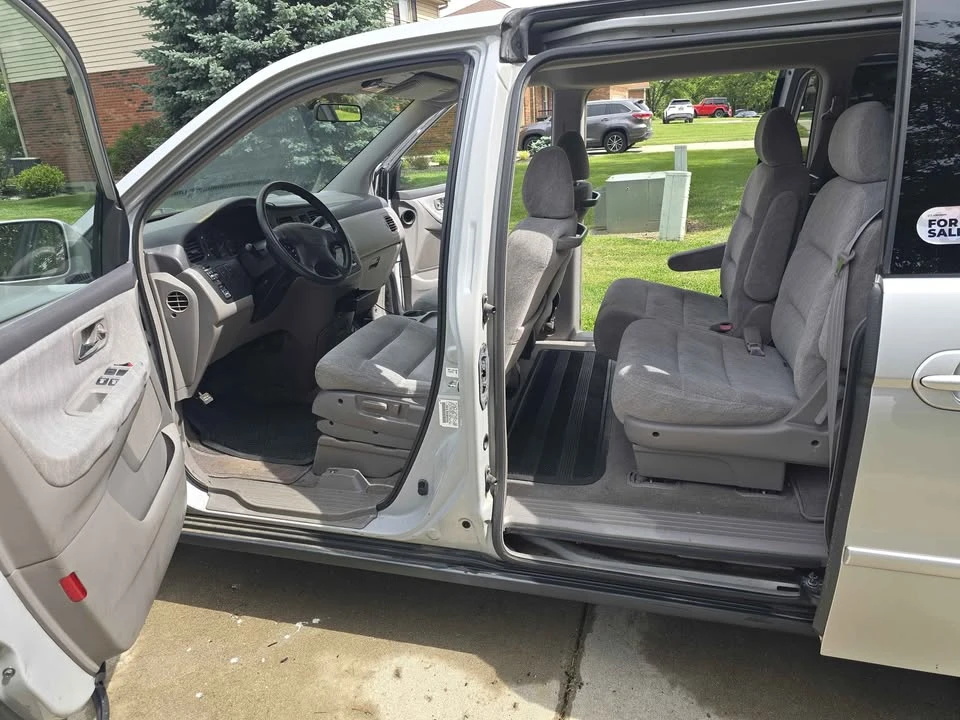 2001 Honda Odyssey - Image 7 of 11